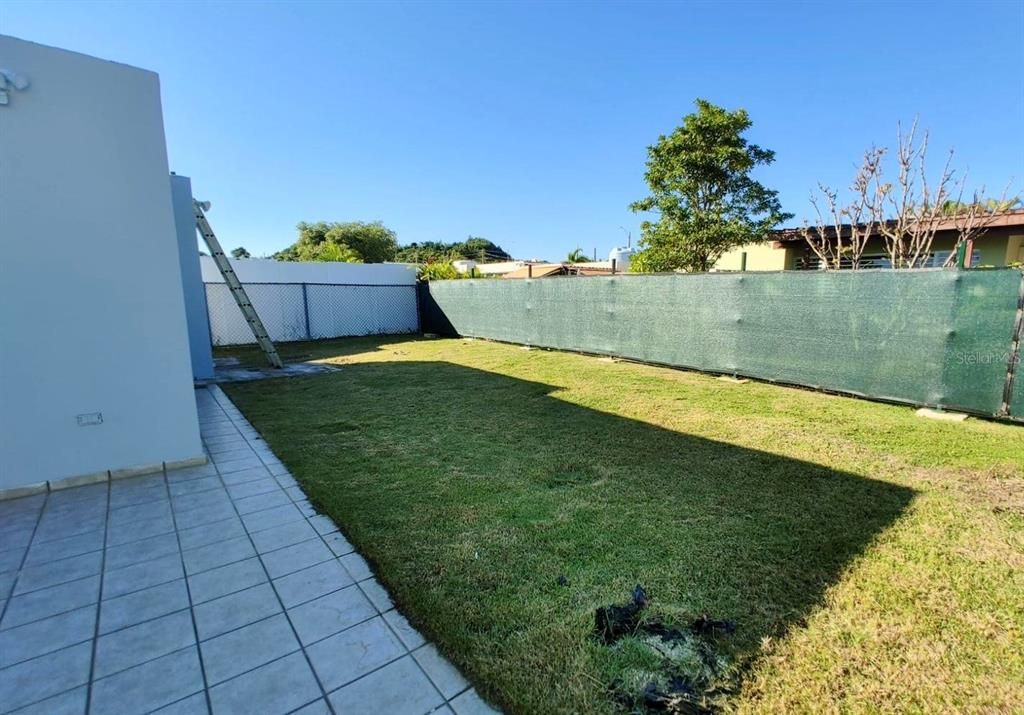 For Rent: $2,500 (3 beds, 2 baths, 1265 Square Feet)