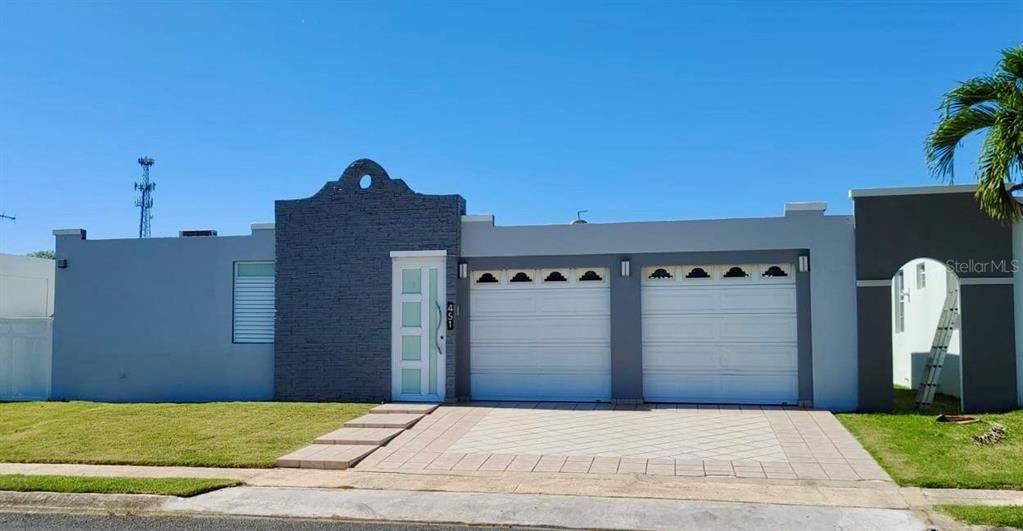 For Rent: $2,500 (3 beds, 2 baths, 1265 Square Feet)