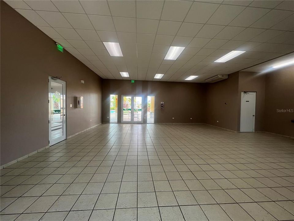 For Rent: $2,500 (3 beds, 2 baths, 1265 Square Feet)