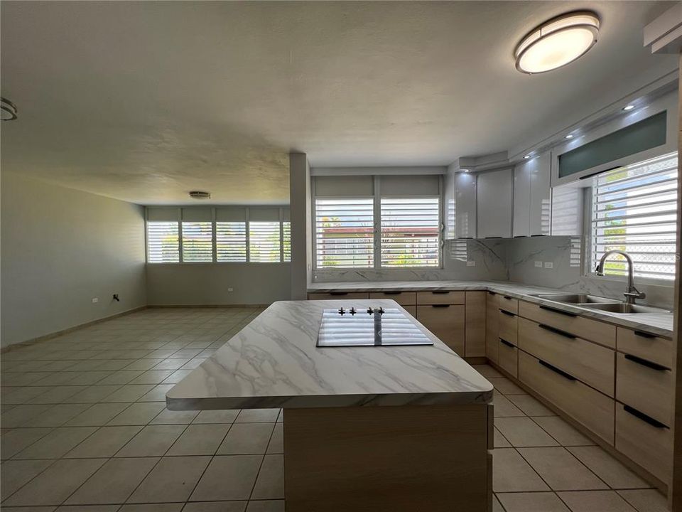 For Rent: $2,500 (3 beds, 2 baths, 1265 Square Feet)