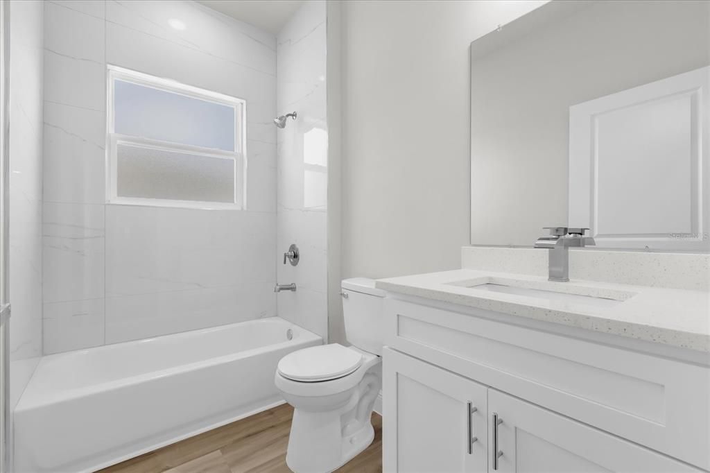 Под контрактом: $1,900 (4 спален, 2 ванн, 1833 Квадратных фут)