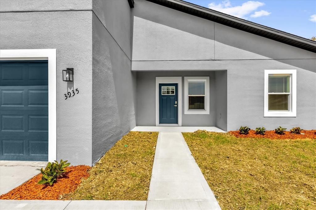 Под контрактом: $1,900 (4 спален, 2 ванн, 1833 Квадратных фут)