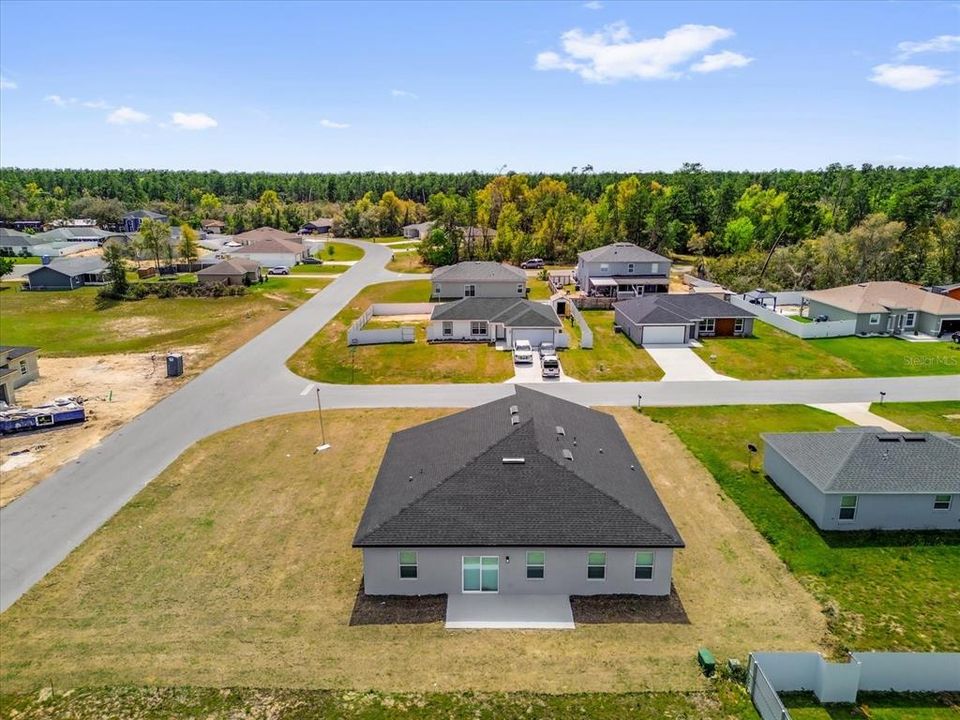 Под контрактом: $1,900 (4 спален, 2 ванн, 1833 Квадратных фут)