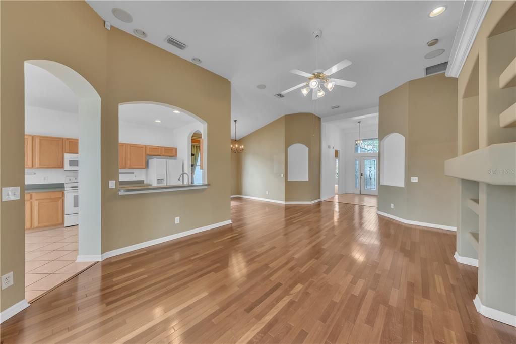 Active With Contract: $415,000 (3 beds, 2 baths, 1741 Square Feet)