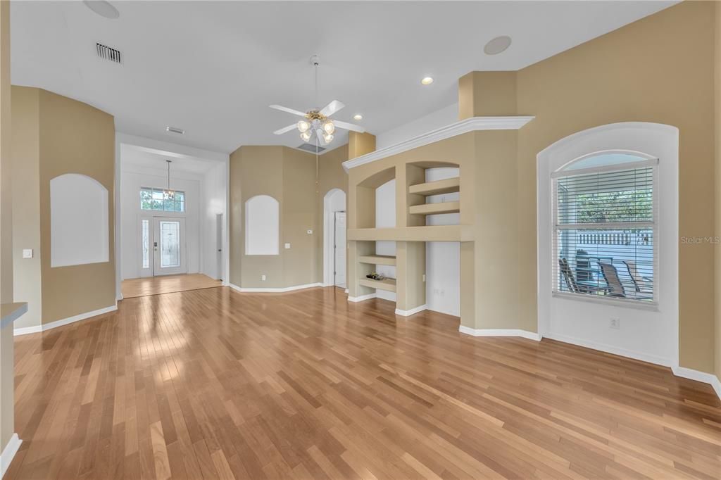 Active With Contract: $415,000 (3 beds, 2 baths, 1741 Square Feet)