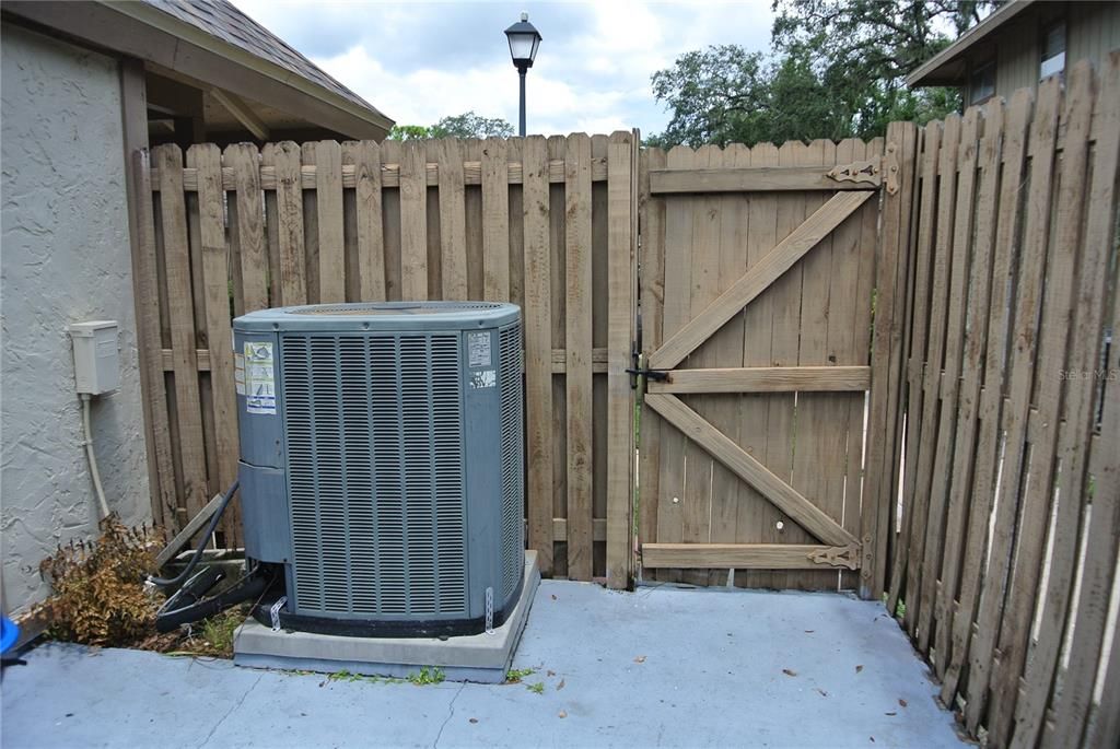 For Sale: $230,000 (3 beds, 2 baths, 1247 Square Feet)