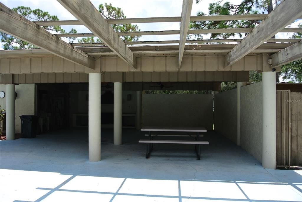 For Sale: $230,000 (3 beds, 2 baths, 1247 Square Feet)