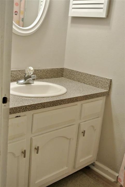 For Sale: $230,000 (3 beds, 2 baths, 1247 Square Feet)