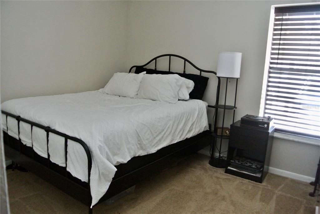 For Sale: $230,000 (3 beds, 2 baths, 1247 Square Feet)