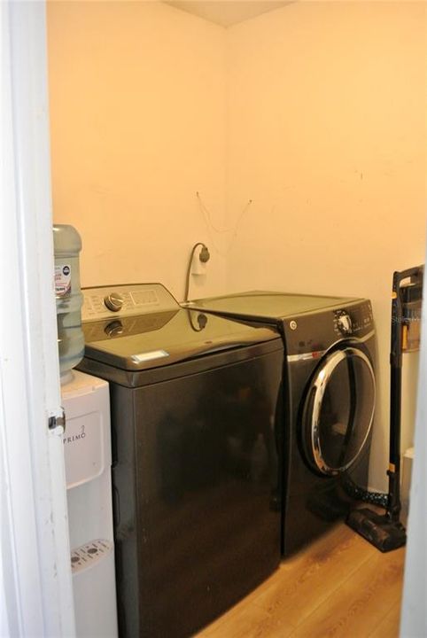 For Sale: $230,000 (3 beds, 2 baths, 1247 Square Feet)