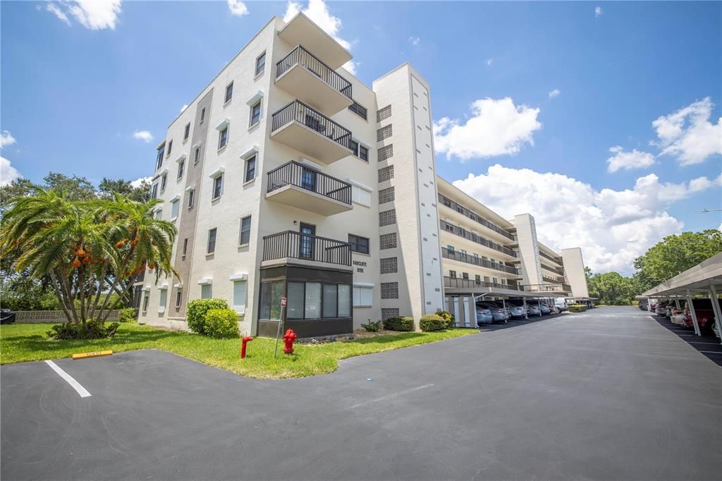 Active With Contract: $1,800 (2 beds, 2 baths, 1700 Square Feet)