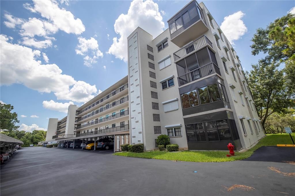 Active With Contract: $1,800 (2 beds, 2 baths, 1700 Square Feet)