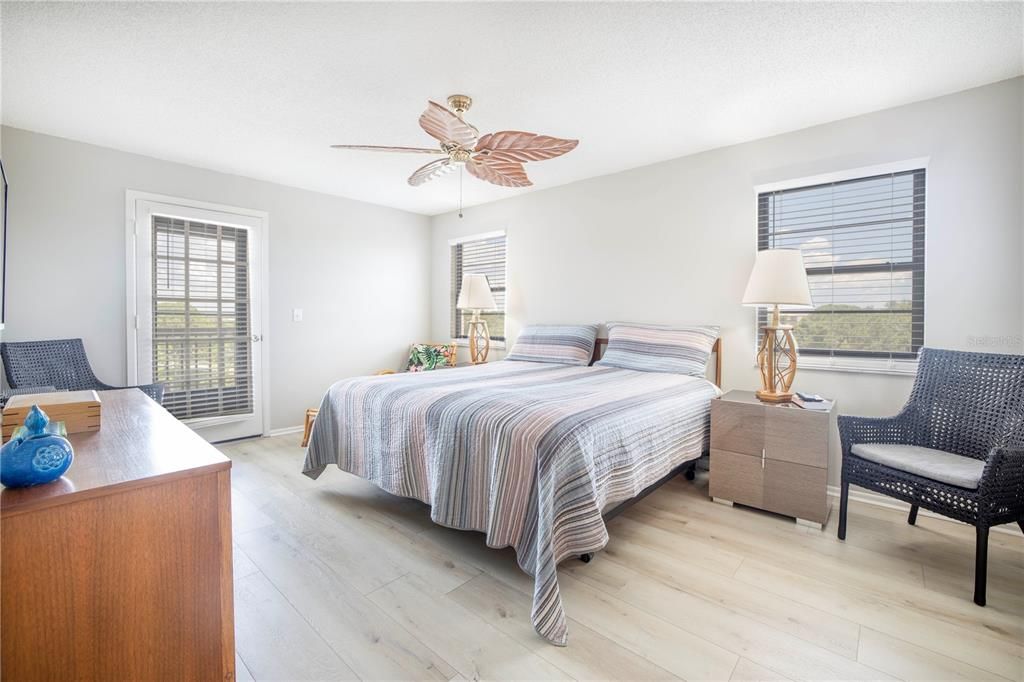 Active With Contract: $1,800 (2 beds, 2 baths, 1700 Square Feet)
