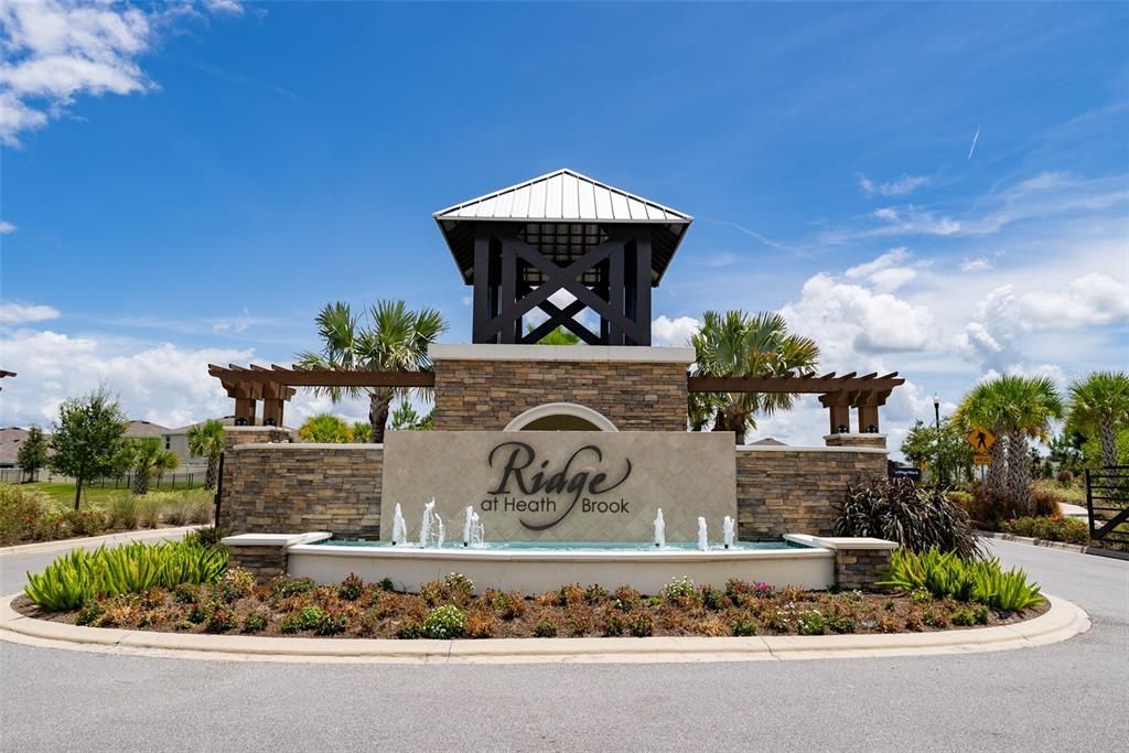 Под контрактом: $359,900 (4 спален, 2 ванн, 2053 Квадратных фут)