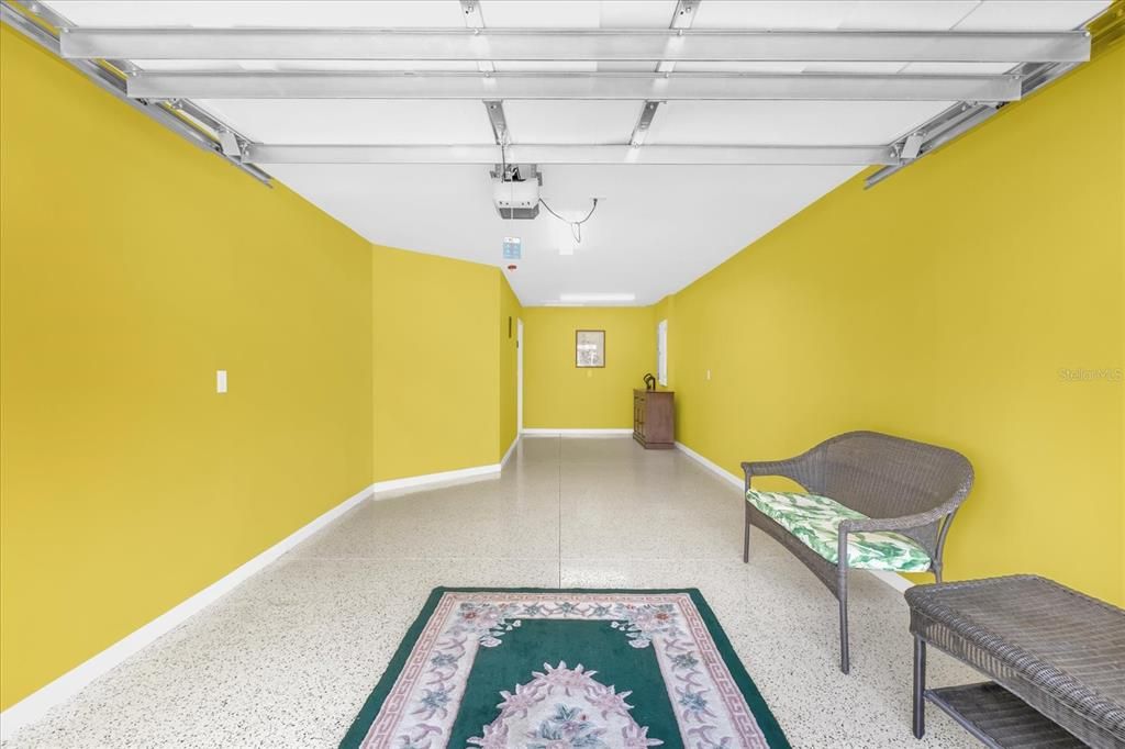 En Venta: $262,900 (2 camas, 2 baños, 979 Pies cuadrados)