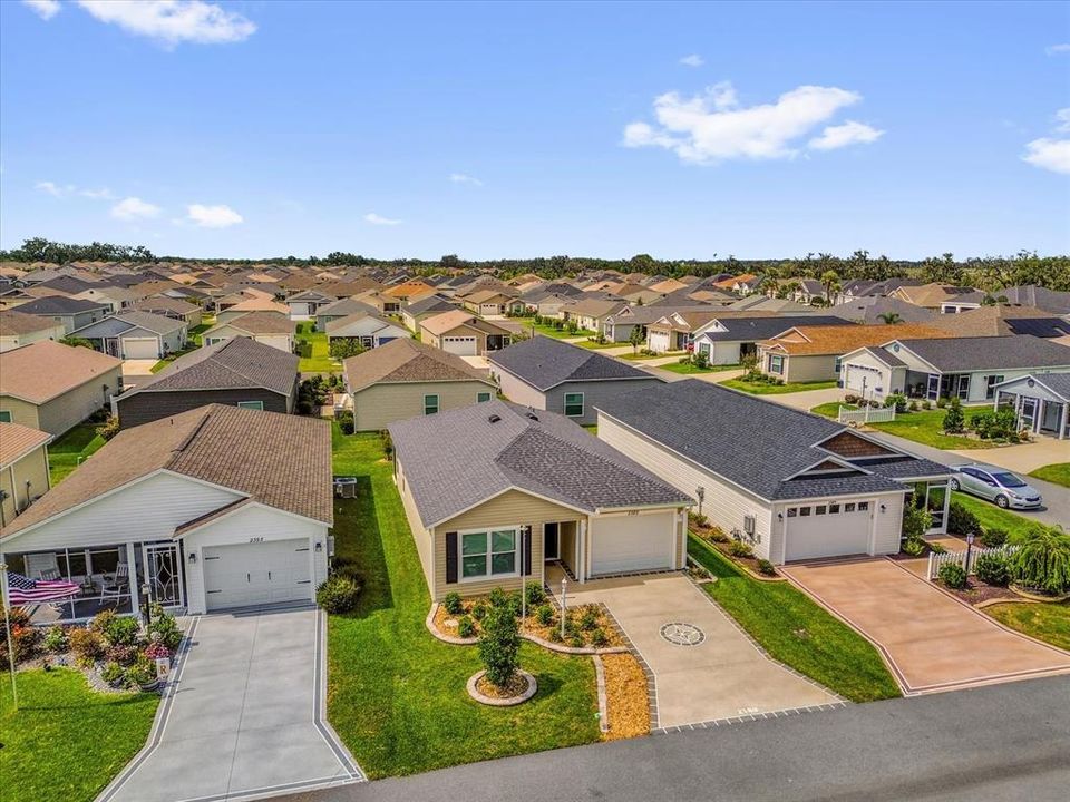 En Venta: $262,900 (2 camas, 2 baños, 979 Pies cuadrados)