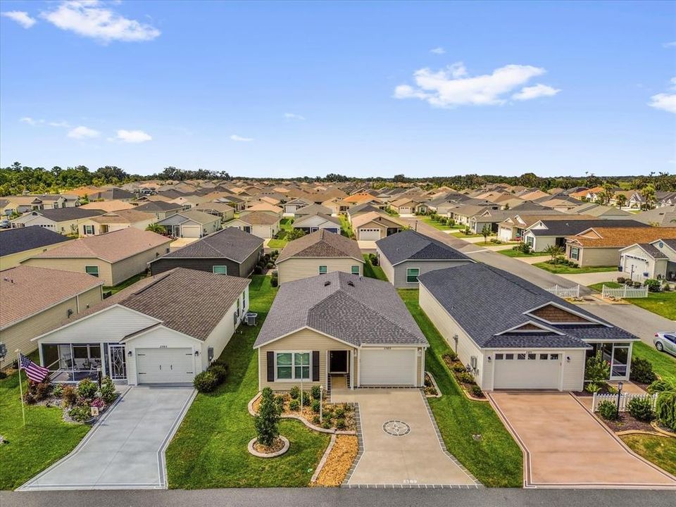 En Venta: $262,900 (2 camas, 2 baños, 979 Pies cuadrados)