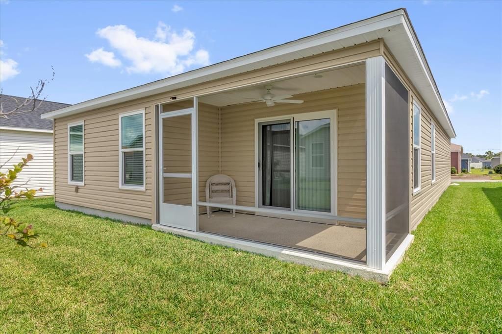 En Venta: $262,900 (2 camas, 2 baños, 979 Pies cuadrados)