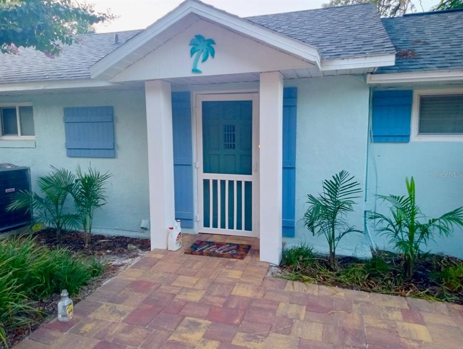 待售: $699,000 (4 贝兹, 2 浴室, 2498 平方英尺)