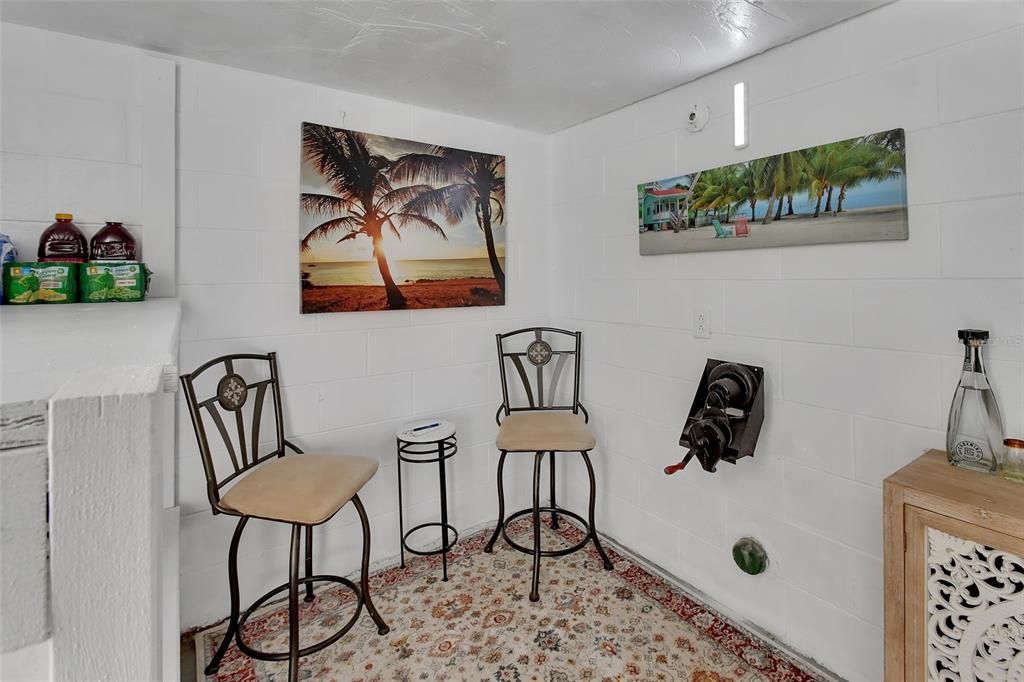 待售: $699,000 (4 贝兹, 2 浴室, 2498 平方英尺)