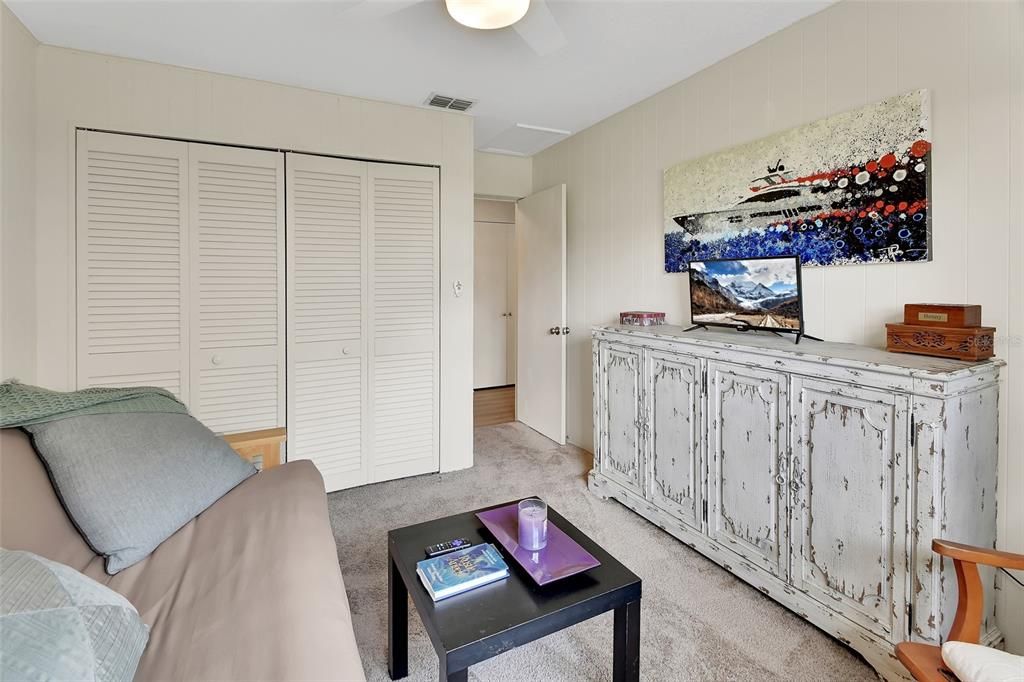 待售: $699,000 (4 贝兹, 2 浴室, 2498 平方英尺)