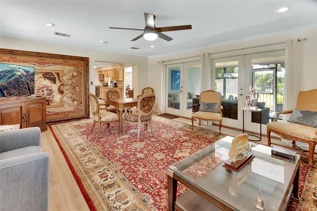 待售: $699,000 (4 贝兹, 2 浴室, 2498 平方英尺)