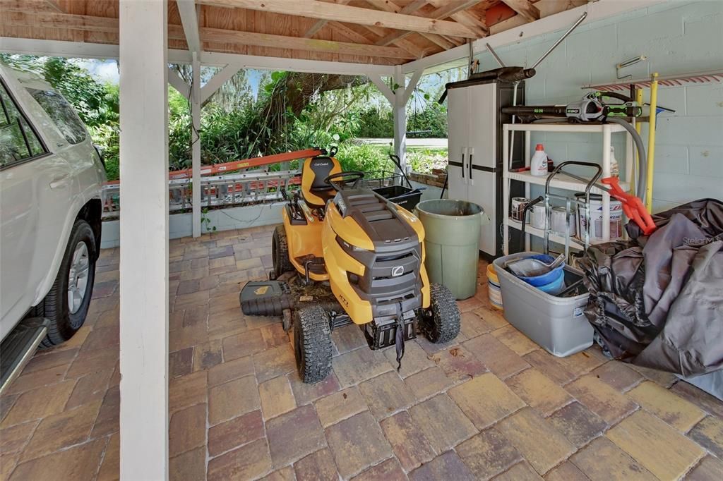 待售: $699,000 (4 贝兹, 2 浴室, 2498 平方英尺)