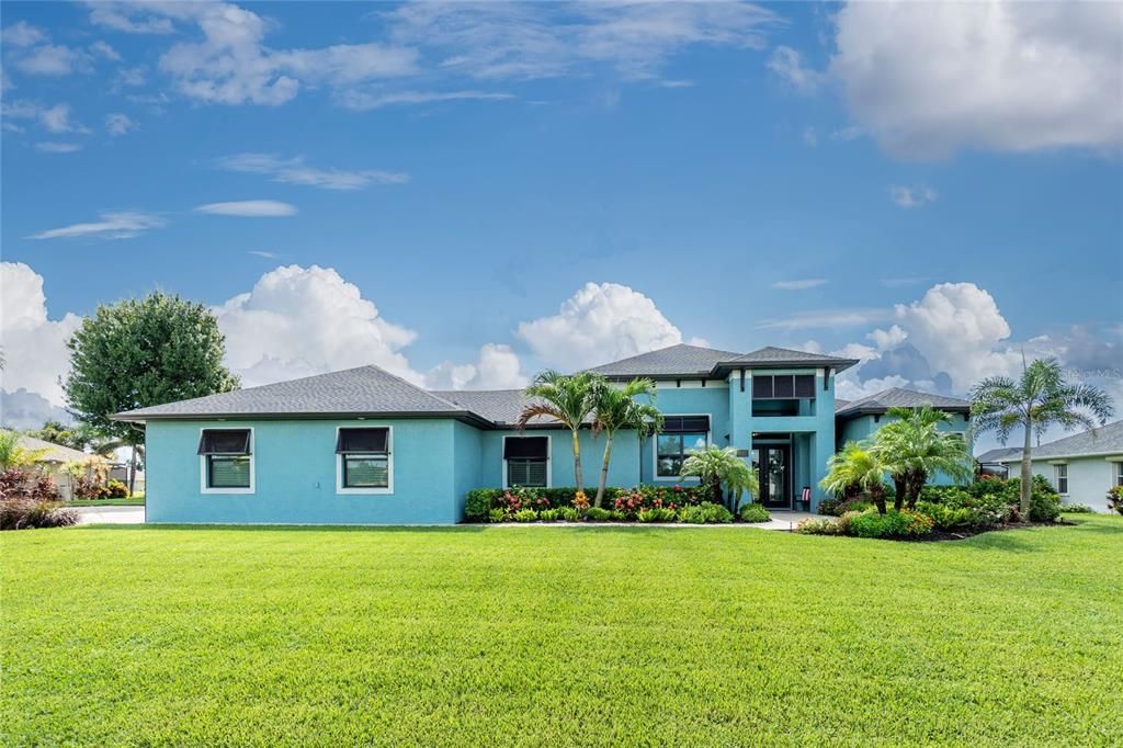 Active With Contract: $875,000 (4 beds, 3 baths, 2664 Square Feet)