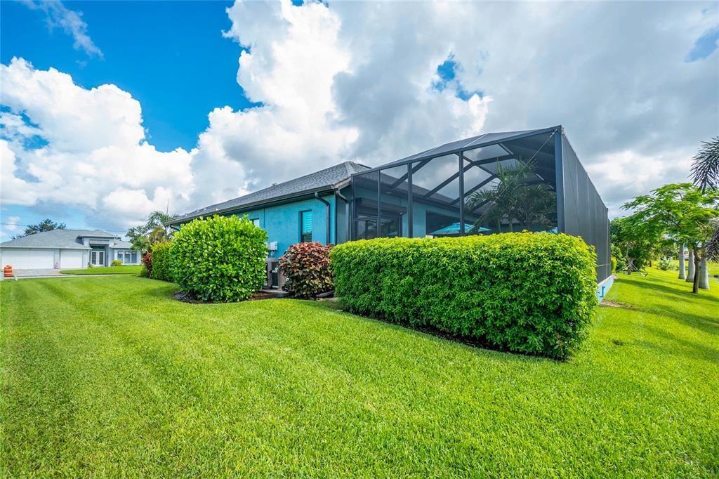 Active With Contract: $875,000 (4 beds, 3 baths, 2664 Square Feet)