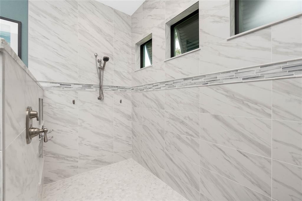 Active With Contract: $875,000 (4 beds, 3 baths, 2664 Square Feet)