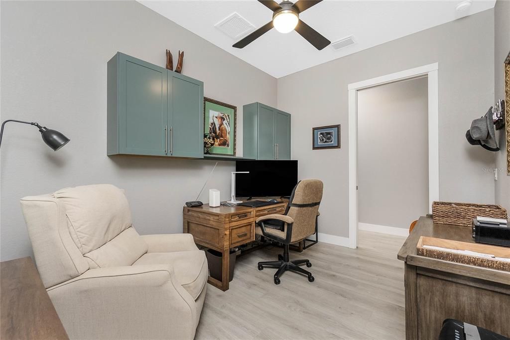 Active With Contract: $875,000 (4 beds, 3 baths, 2664 Square Feet)