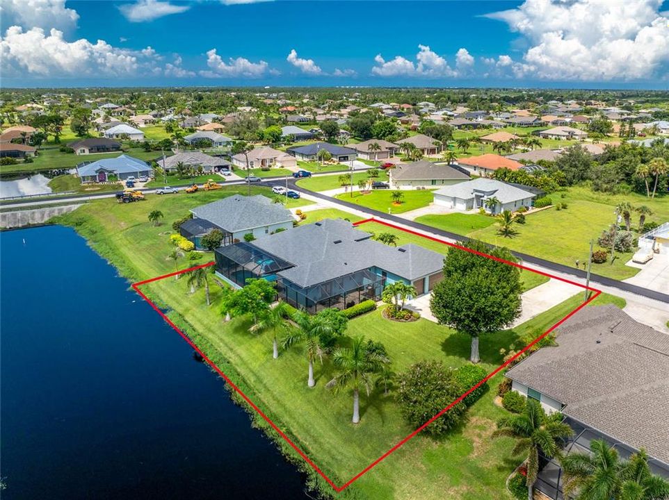 Active With Contract: $875,000 (4 beds, 3 baths, 2664 Square Feet)