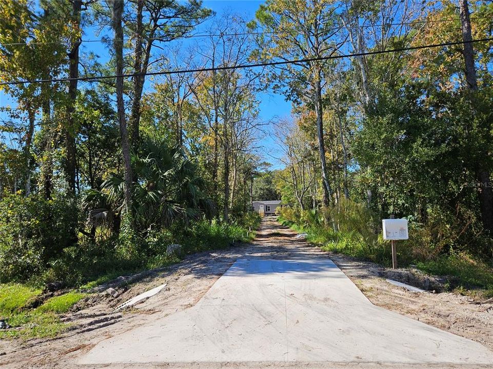 На продажу: $349,990 (4 спален, 2 ванн, 1456 Квадратных фут)