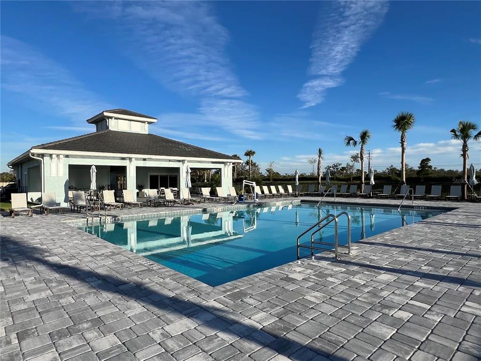 出租: $2,550 (4 贝兹, 3 浴室, 2032 平方英尺)