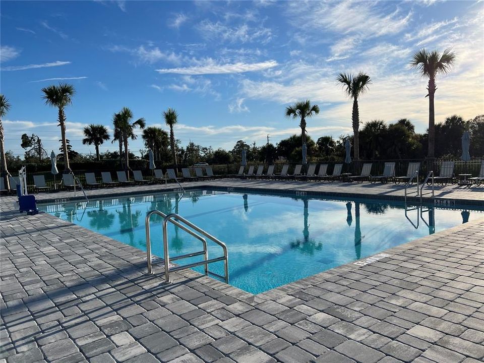 出租: $2,550 (4 贝兹, 3 浴室, 2032 平方英尺)