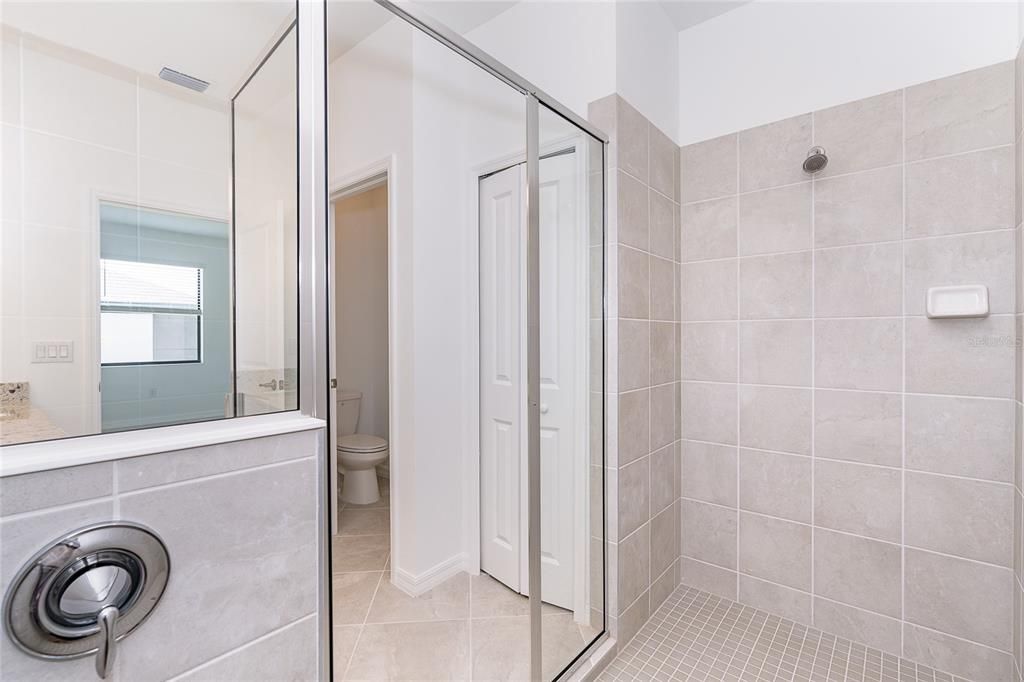 出租: $2,550 (4 贝兹, 3 浴室, 2032 平方英尺)