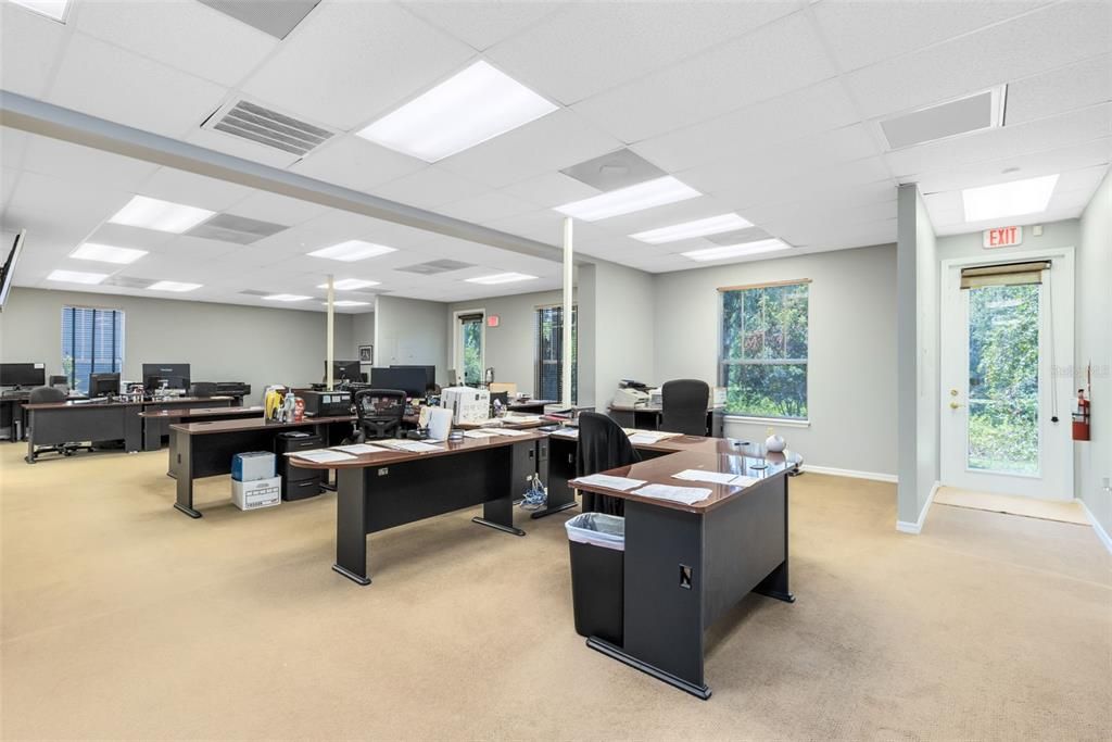 Activo con contrato: $850,000 (0 camas, 0 baños, 3000 Pies cuadrados)