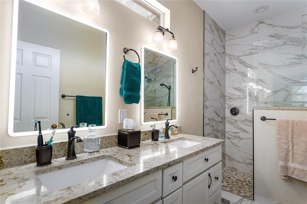 For Sale: $895,000 (3 beds, 2 baths, 1762 Square Feet)