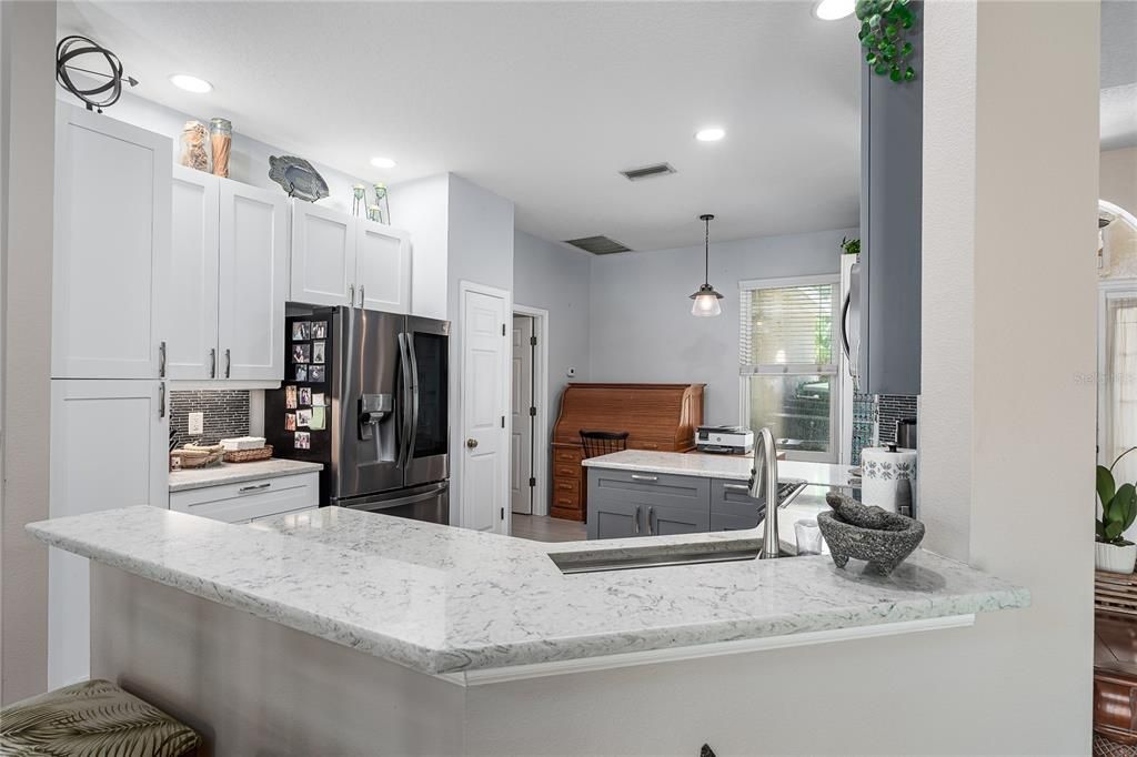 For Sale: $895,000 (3 beds, 2 baths, 1762 Square Feet)