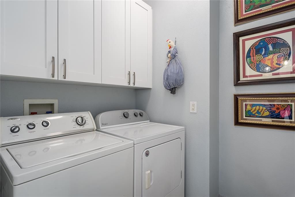 For Sale: $895,000 (3 beds, 2 baths, 1762 Square Feet)