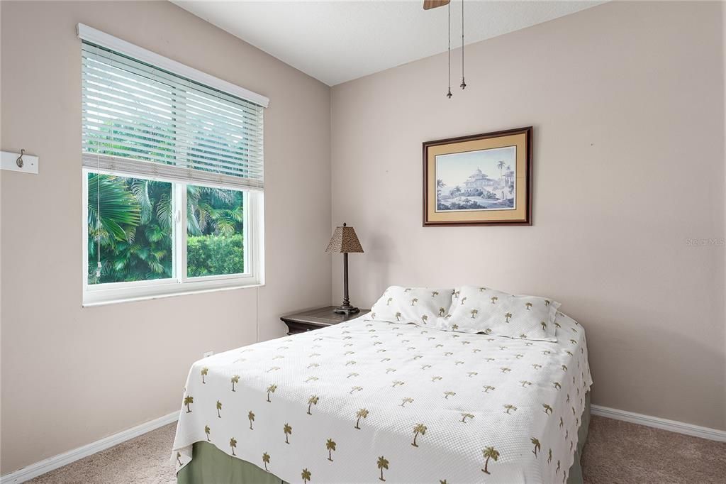 For Sale: $895,000 (3 beds, 2 baths, 1762 Square Feet)