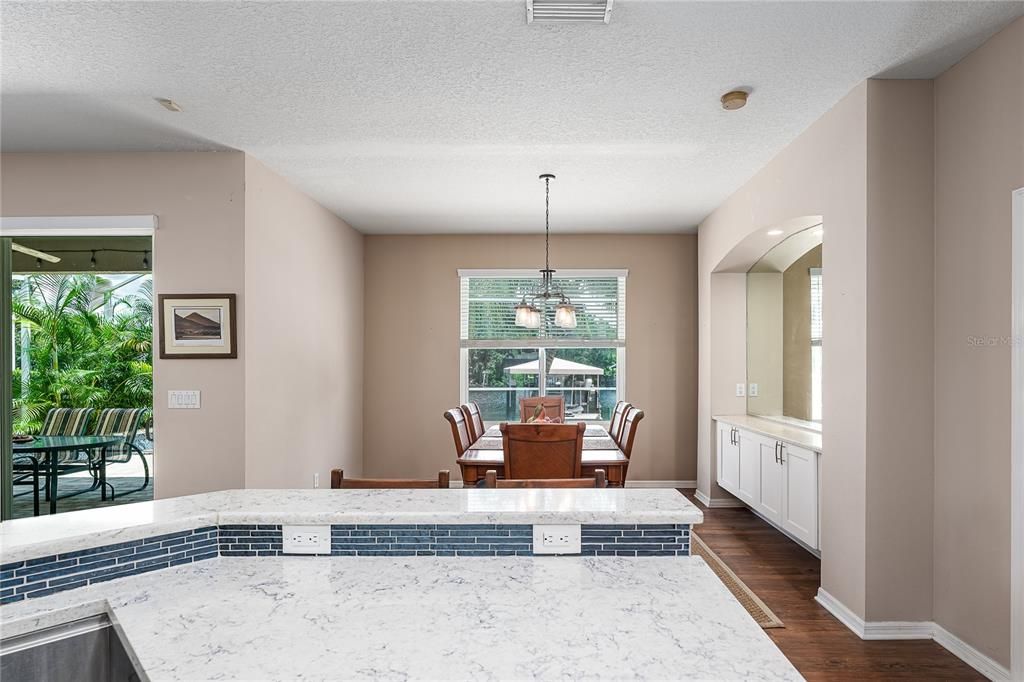 For Sale: $895,000 (3 beds, 2 baths, 1762 Square Feet)