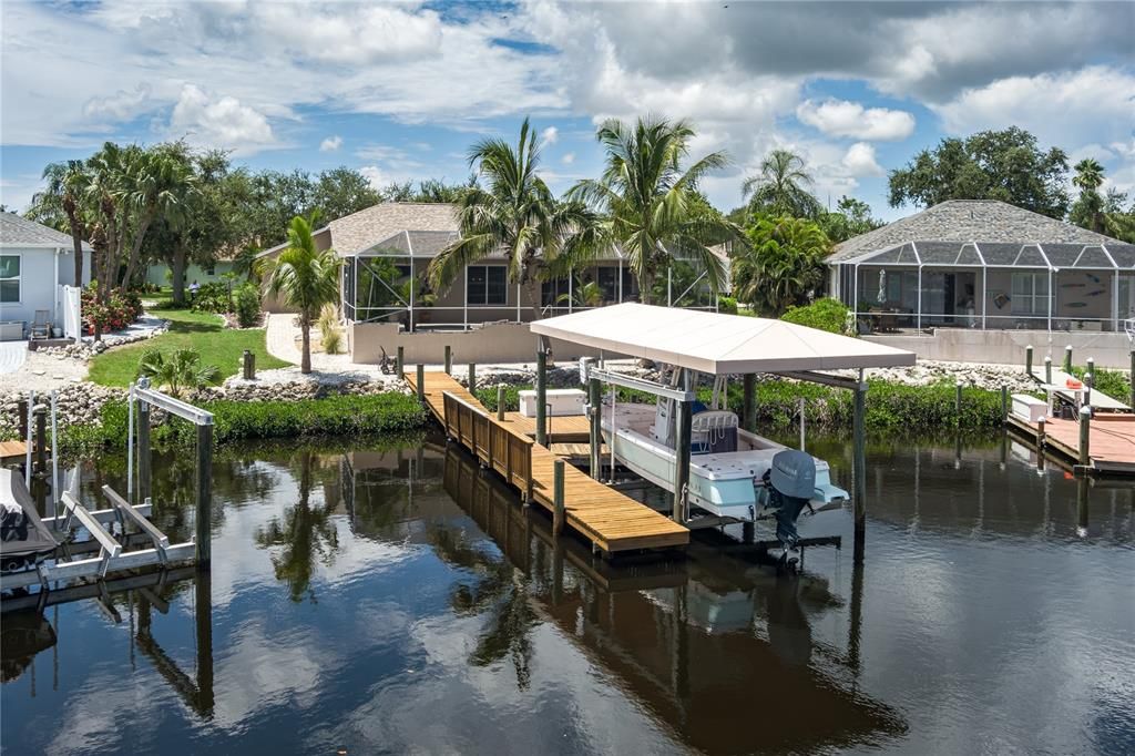 For Sale: $895,000 (3 beds, 2 baths, 1762 Square Feet)