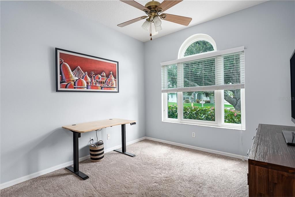 For Sale: $895,000 (3 beds, 2 baths, 1762 Square Feet)