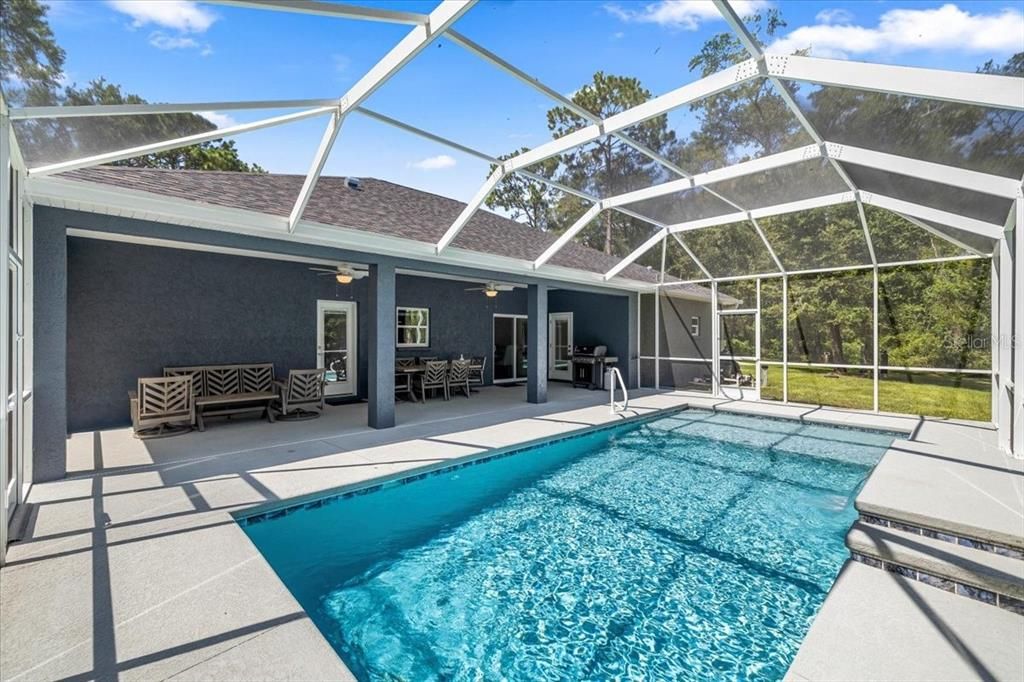 For Sale: $550,000 (3 beds, 2 baths, 2015 Square Feet)