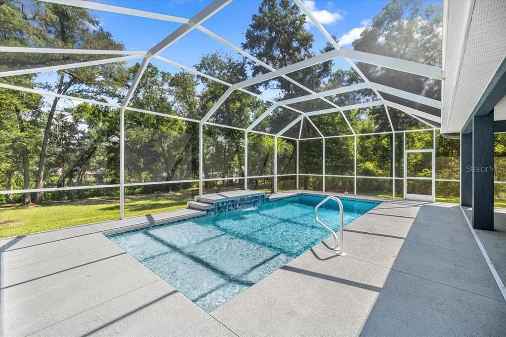 For Sale: $550,000 (3 beds, 2 baths, 2015 Square Feet)