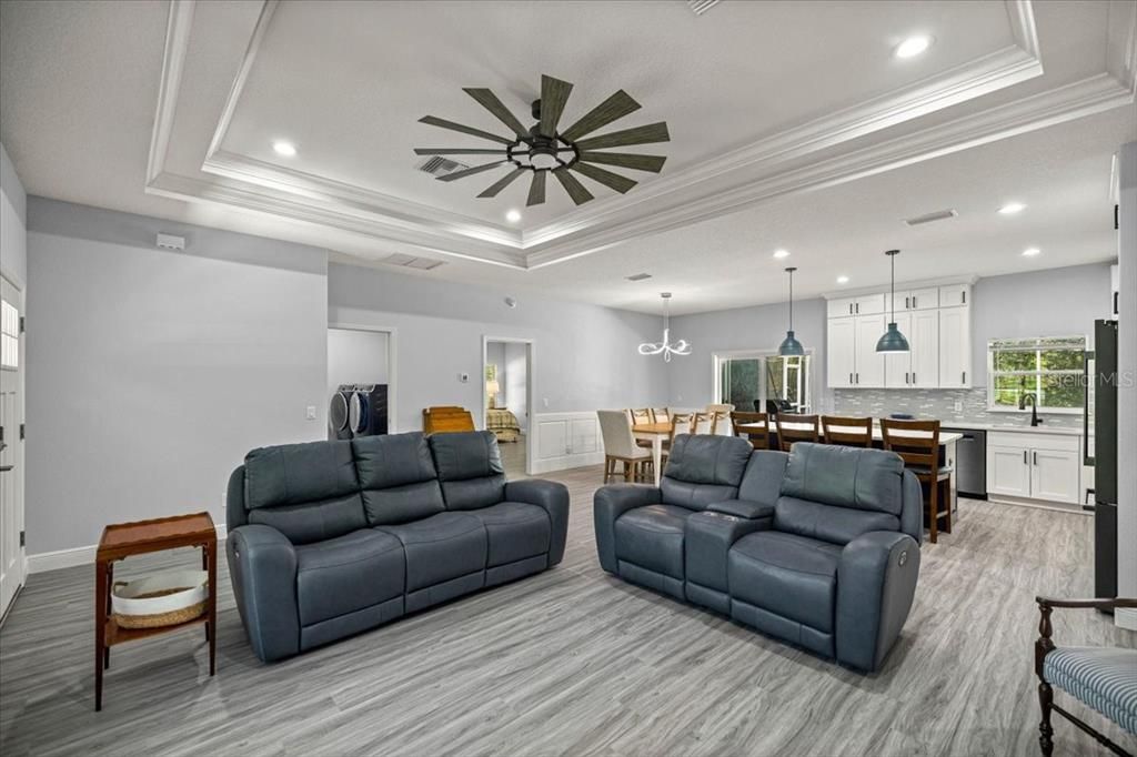 For Sale: $550,000 (3 beds, 2 baths, 2015 Square Feet)