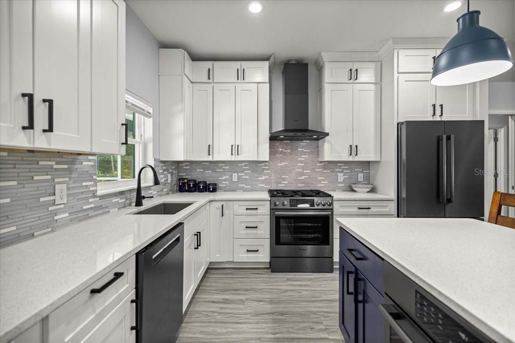 For Sale: $550,000 (3 beds, 2 baths, 2015 Square Feet)