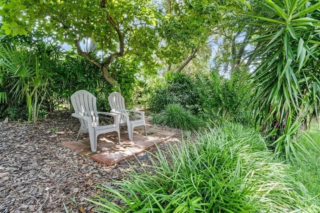 Active With Contract: $774,500 (3 beds, 2 baths, 2522 Square Feet)