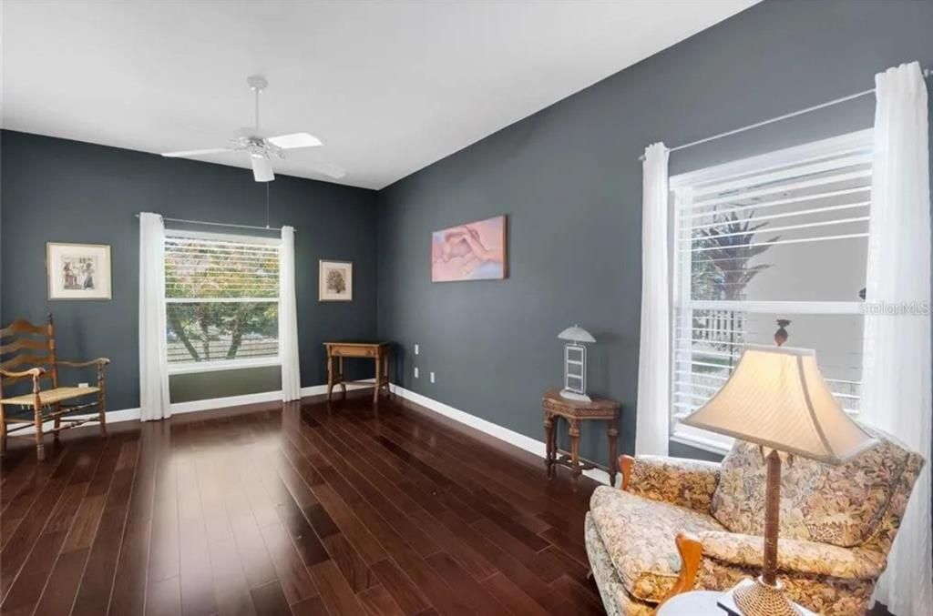 Active With Contract: $774,500 (3 beds, 2 baths, 2522 Square Feet)